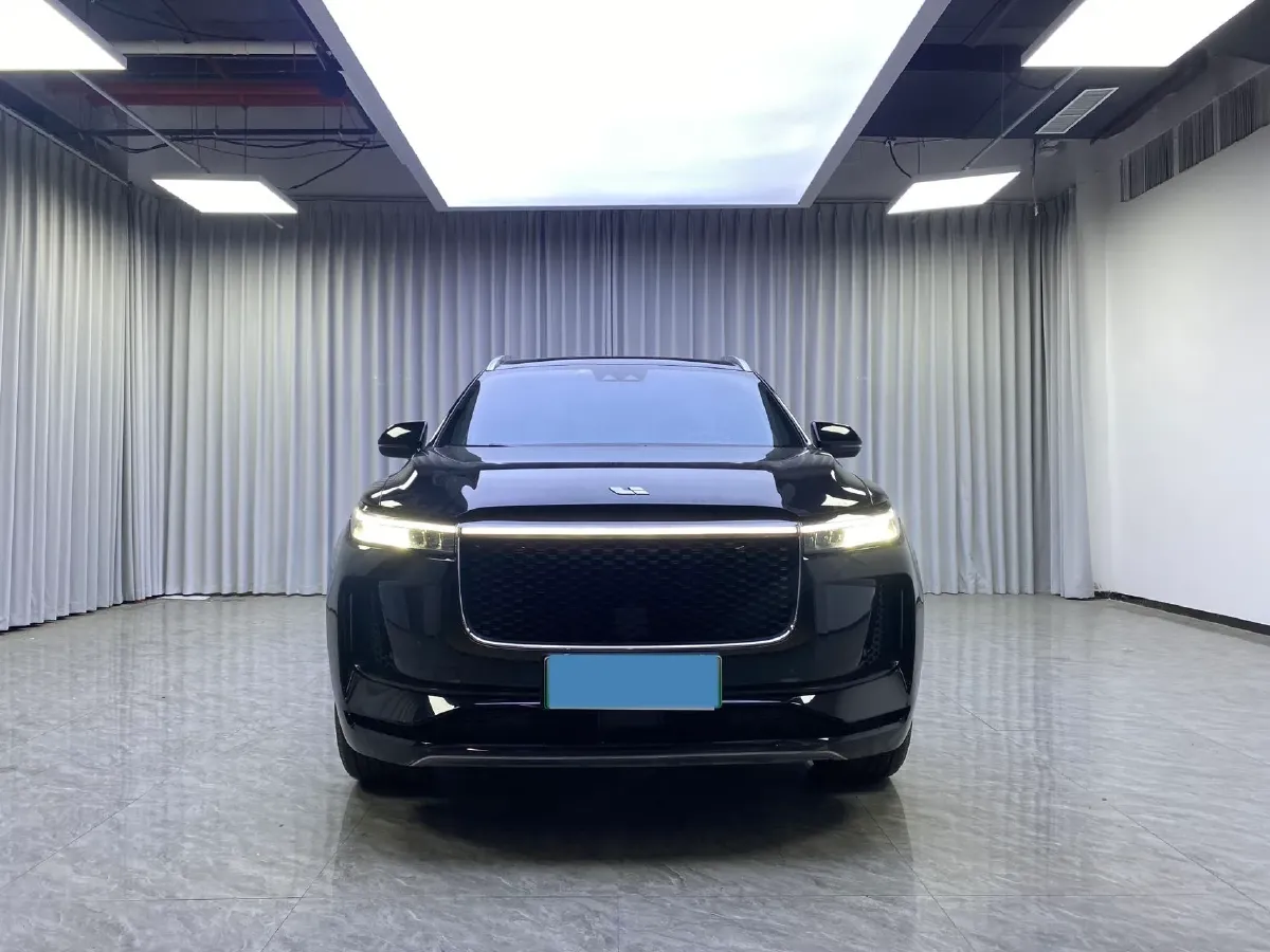 2021 Li ONE Range Extended 131HP REEV 40.5KWH,autocango,china used car exporter,china ev exporter,chinese used car exporter,chinese used ev exporter