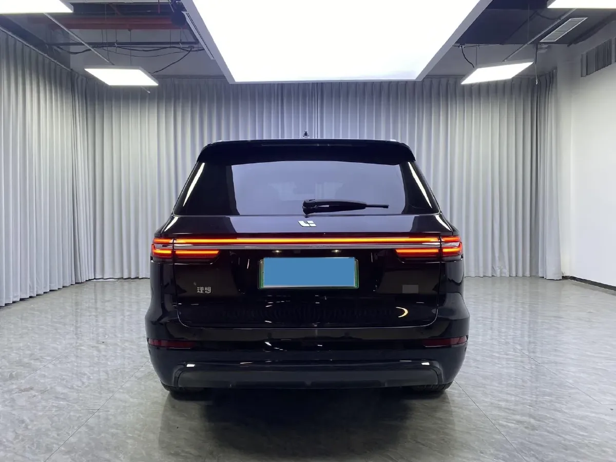 2021 Li ONE Range Extended 131HP REEV 40.5KWH,autocango,china used car exporter,china ev exporter,chinese used car exporter,chinese used ev exporter