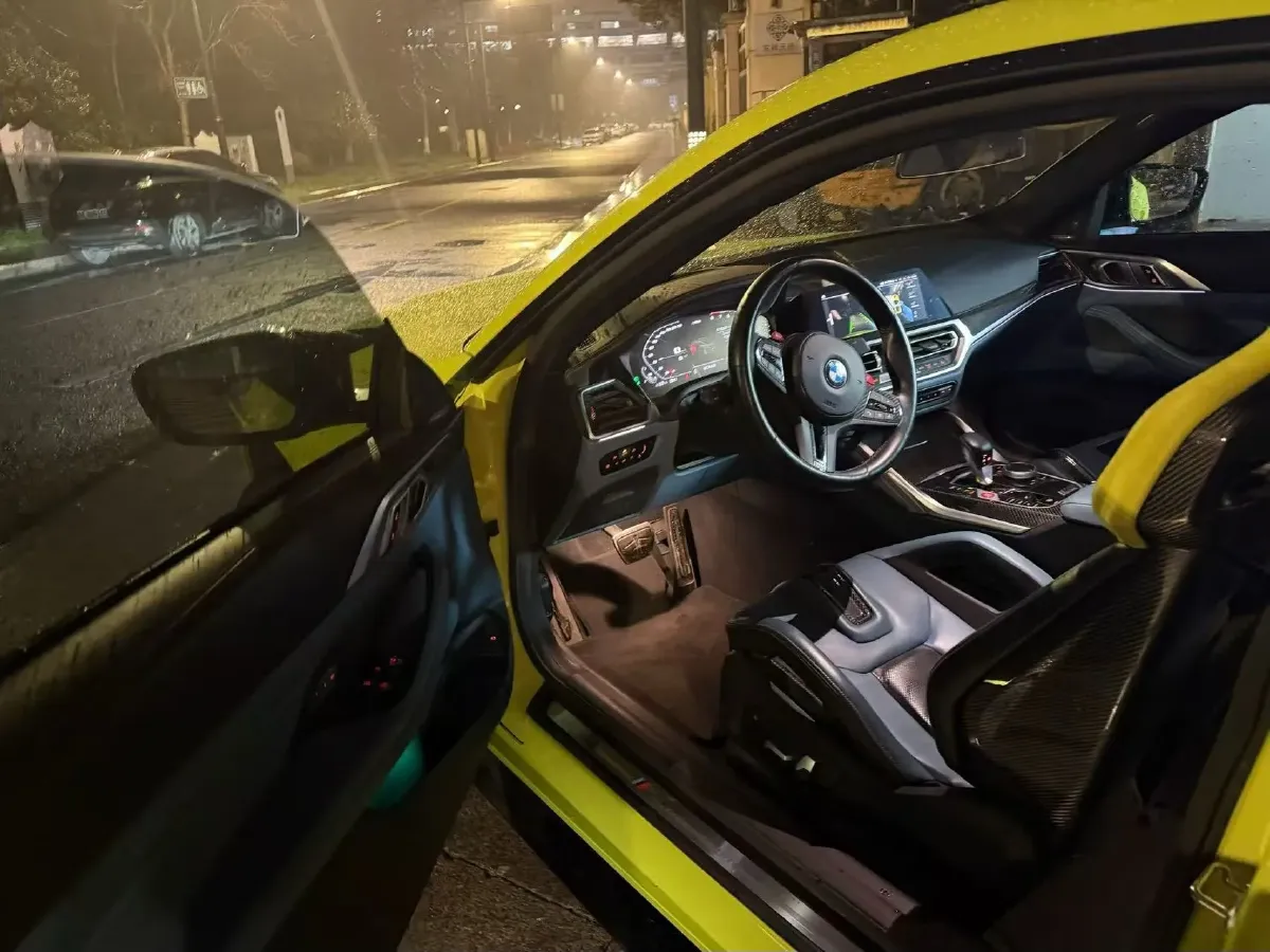 2021 BMW M4 3.0T 510HP L6 8AT,autocango,china used car exporter,china ev exporter,chinese used car exporter,chinese used ev exporter