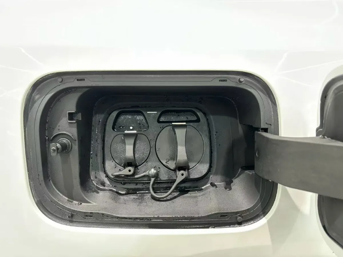 2025 Iveco JuXing BEV 51.5KWH,autocango,china used car exporter,china ev exporter,chinese used car exporter,chinese used ev exporter