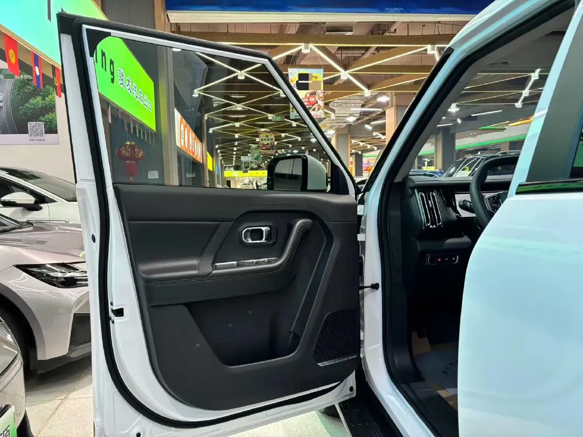 2025 Iveco JuXing BEV 51.5KWH,autocango,china used car exporter,china ev exporter,chinese used car exporter,chinese used ev exporter