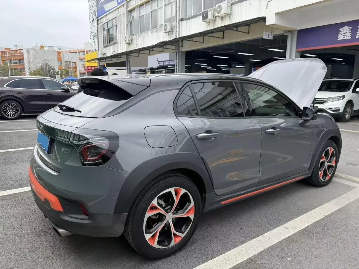 2018 Toyota C-HR 2.0L 171HP L4 CVT,autocango,china used car exporter,china ev exporter,chinese used car exporter,chinese used ev exporter