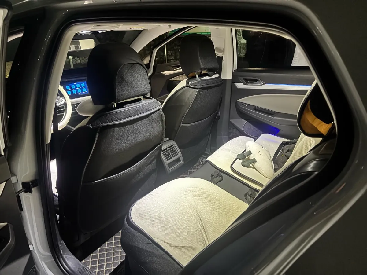 2023 Volkswagen Golf 1.4T 150HP L4 7DCT,autocango,china used car exporter,china ev exporter,chinese used car exporter,chinese used ev exporter