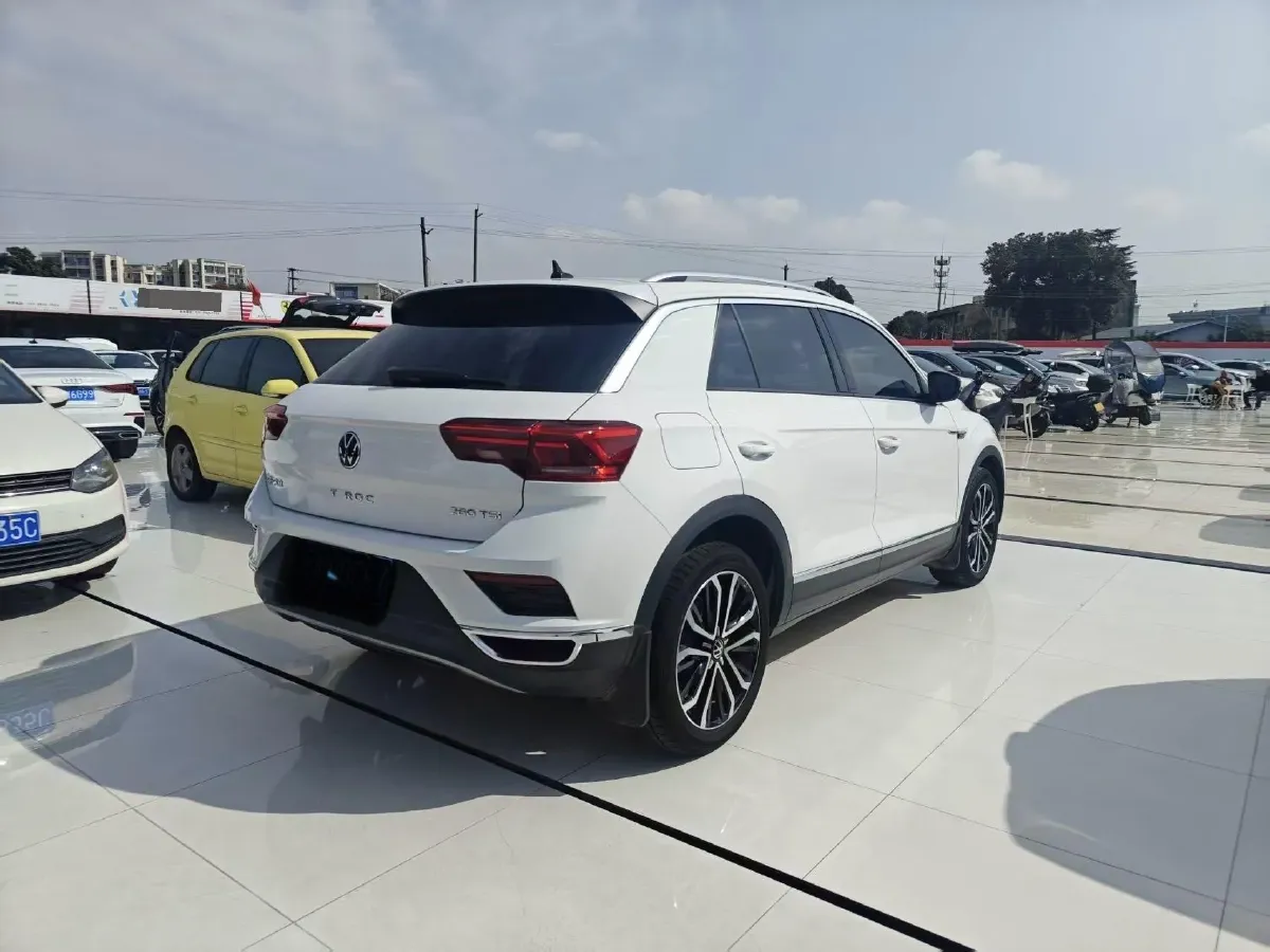 2022 Volkswagen T-Roc 1.4T 150HP L4 7DCT,autocango,china used car exporter,china ev exporter,chinese used car exporter,chinese used ev exporter