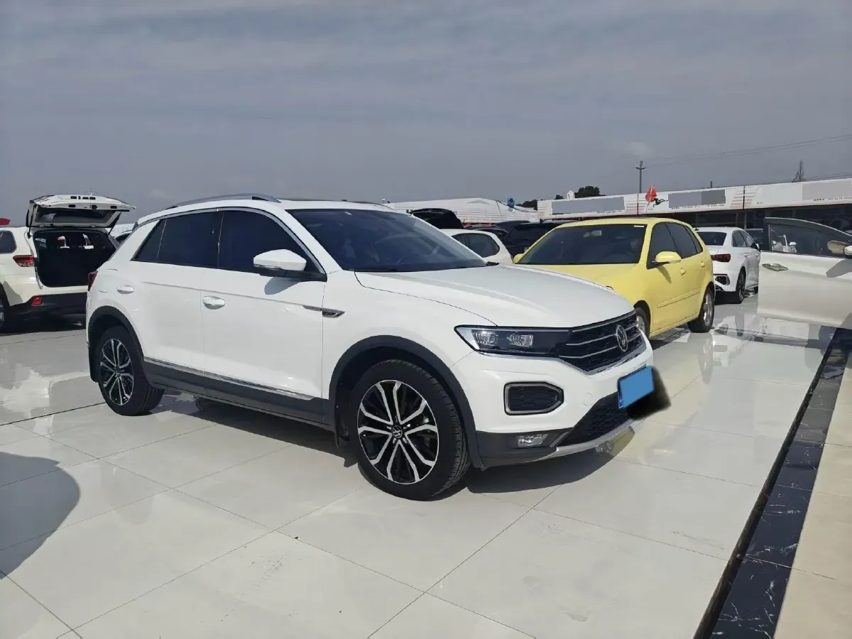 2022 Volkswagen T-Roc 1.4T 150HP L4 7DCT,autocango,china used car exporter,china ev exporter,chinese used car exporter,chinese used ev exporter