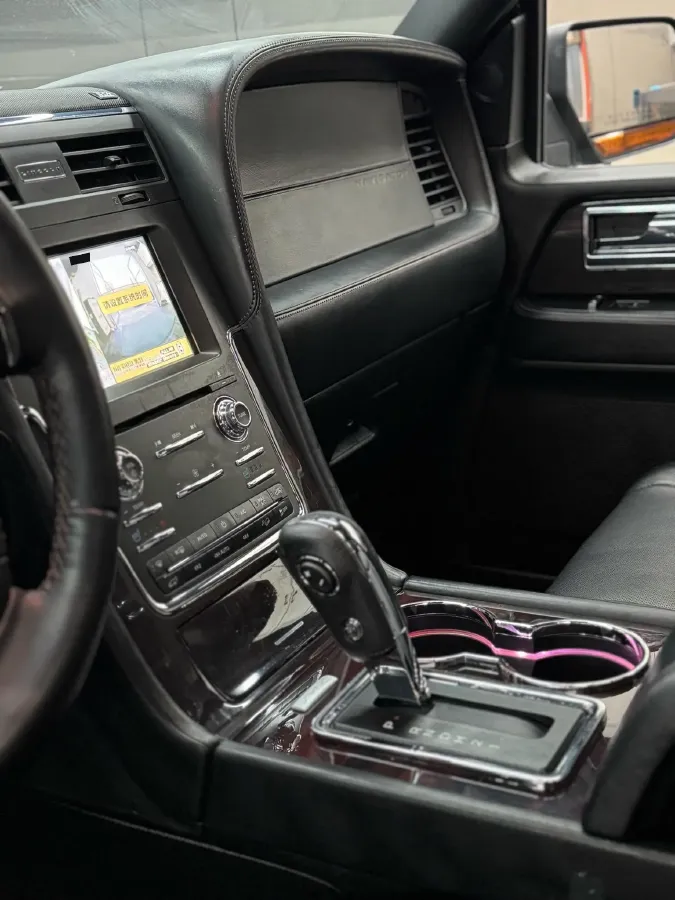 2017 Lincoln Navigator 3.5T 355HP V6 6AT,autocango,china used car exporter,china ev exporter,chinese used car exporter,chinese used ev exporter