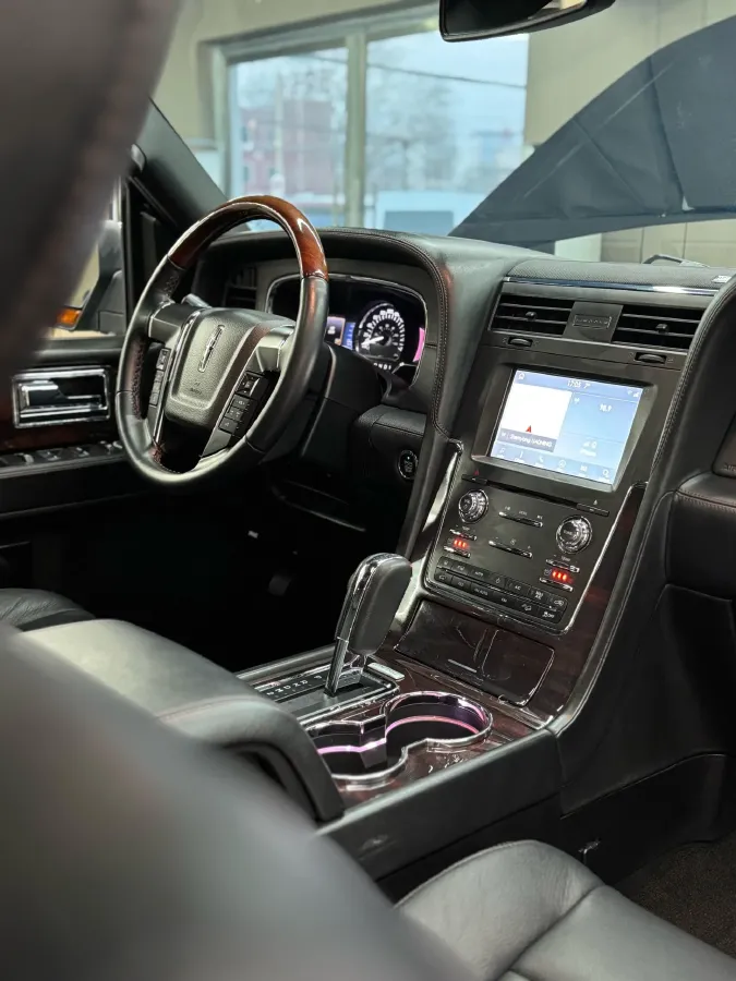 2017 Lincoln Navigator 3.5T 355HP V6 6AT,autocango,china used car exporter,china ev exporter,chinese used car exporter,chinese used ev exporter