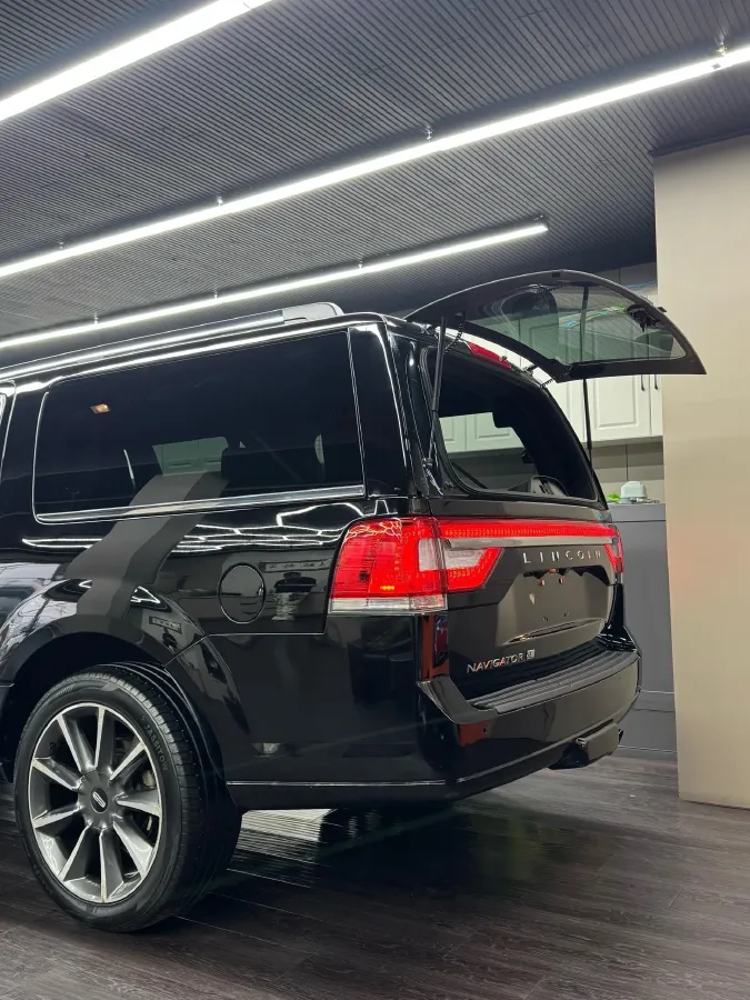 2017 Lincoln Navigator 3.5T 355HP V6 6AT,autocango,china used car exporter,china ev exporter,chinese used car exporter,chinese used ev exporter