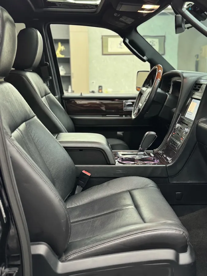 2017 Lincoln Navigator 3.5T 355HP V6 6AT,autocango,china used car exporter,china ev exporter,chinese used car exporter,chinese used ev exporter