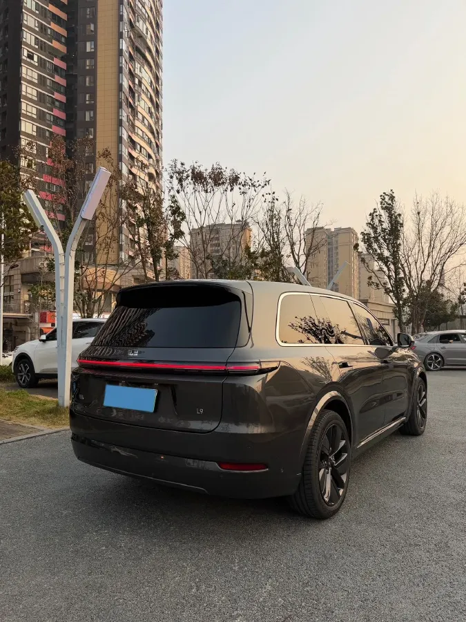 2022 Li L9 Range Extended 154HP REEV 42.6KWH,autocango,china used car exporter,china ev exporter,chinese used car exporter,chinese used ev exporter