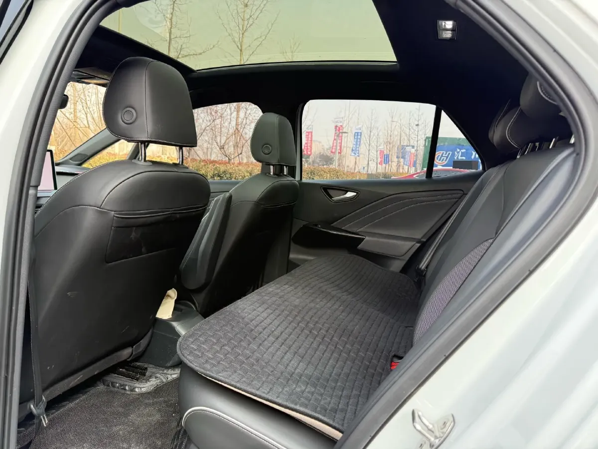 2025 Volkswagen ID.3 BEV 52.8KWH,autocango,china used car exporter,china ev exporter,chinese used car exporter,chinese used ev exporter