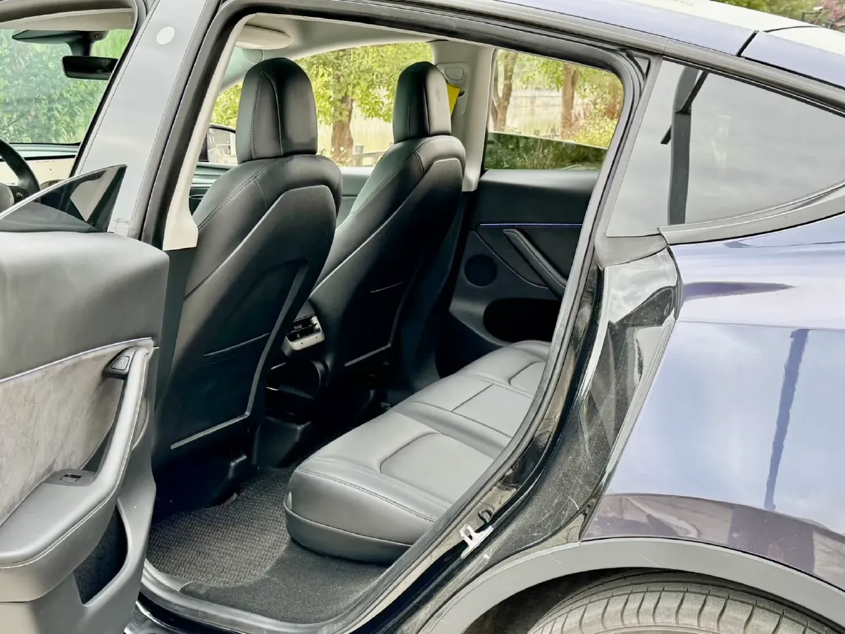 2022 Tesla Model Y BEV 60KWH,autocango,china used car exporter,china ev exporter,chinese used car exporter,chinese used ev exporter