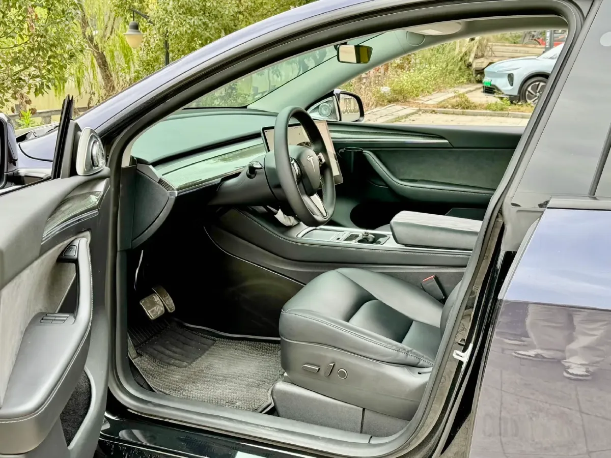 2022 Tesla Model Y BEV 60KWH,autocango,china used car exporter,china ev exporter,chinese used car exporter,chinese used ev exporter