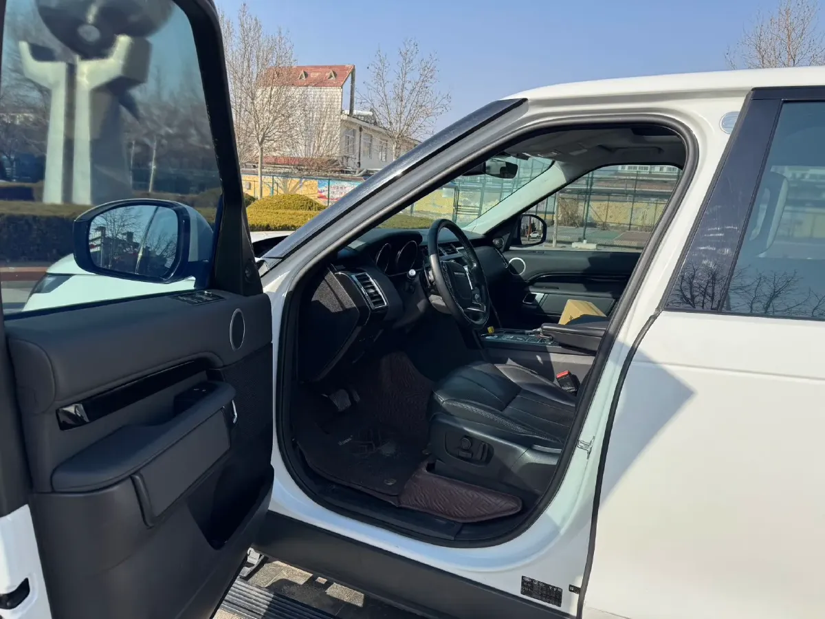 2017 Land Rover Discovery 3.0T 340HP V6 8AT,autocango,china used car exporter,china ev exporter,chinese used car exporter,chinese used ev exporter