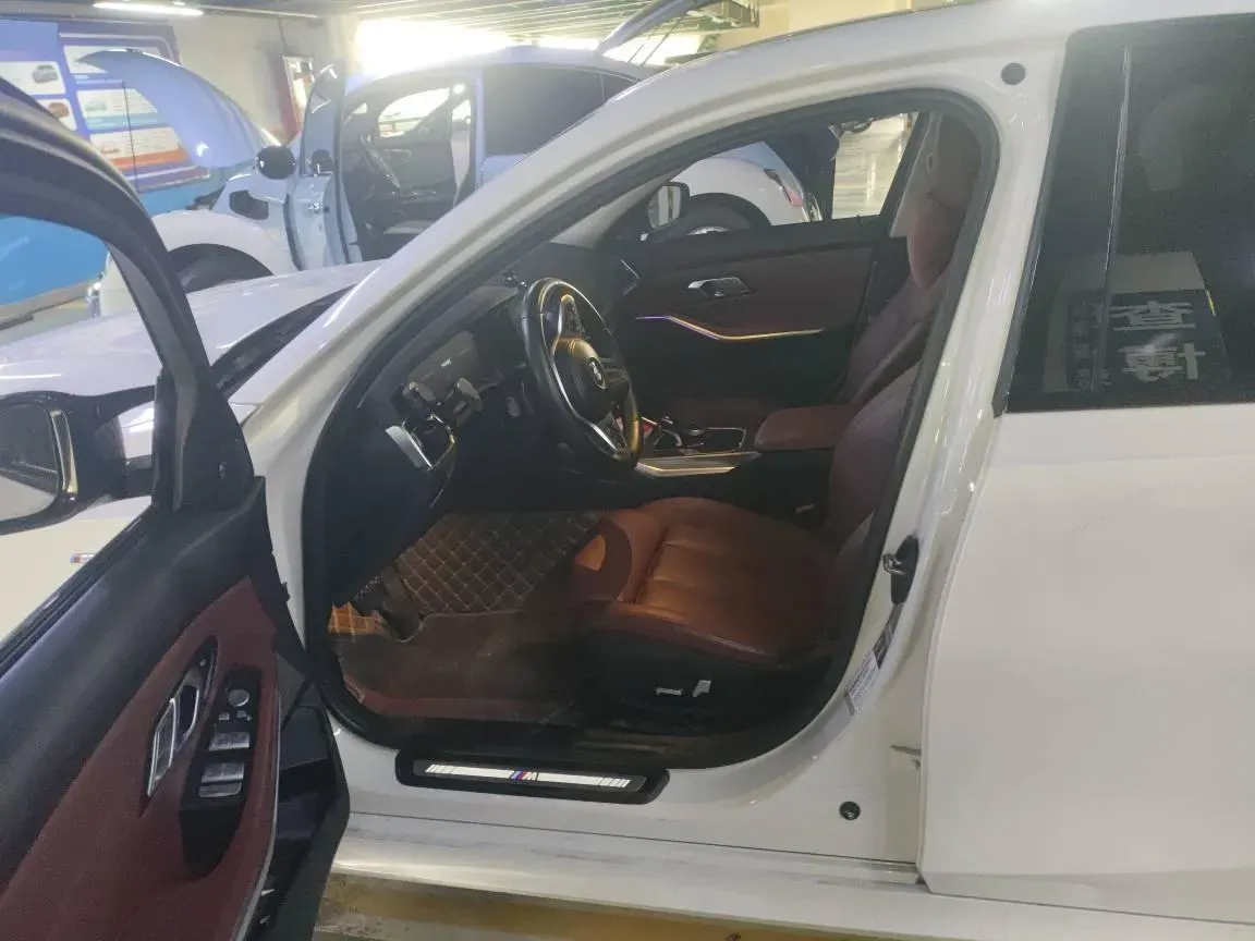 2022 BMW 3 Series 2.0T 184HP L4 8AT,autocango,china used car exporter,china ev exporter,chinese used car exporter,chinese used ev exporter