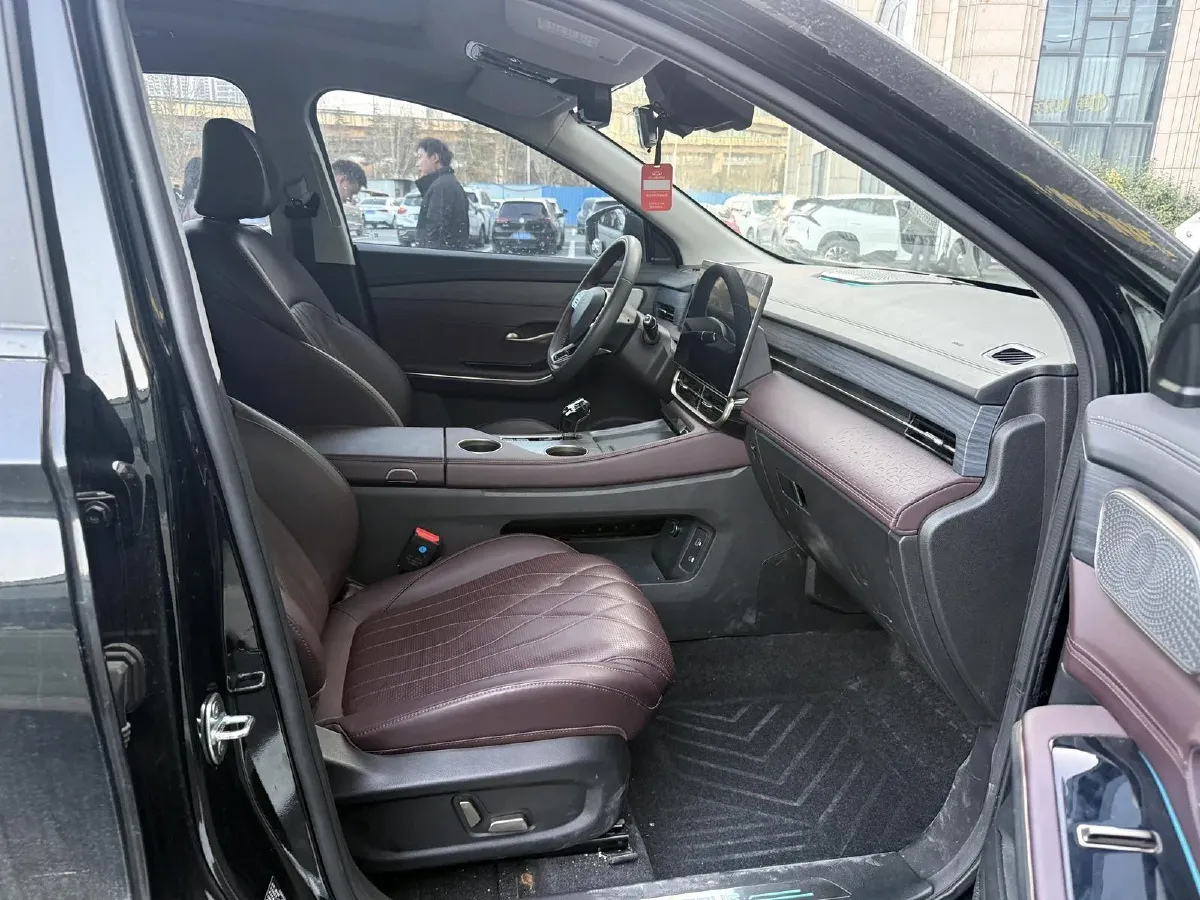 2024 Jetour X90 PRO 2.0T 254HP L4 7DCT,autocango,china used car exporter,china ev exporter,chinese used car exporter,chinese used ev exporter