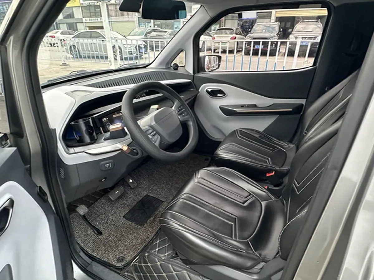 2018 BaoJun E200 BEV 22KWH,autocango,china used car exporter,china ev exporter,chinese used car exporter,chinese used ev exporter