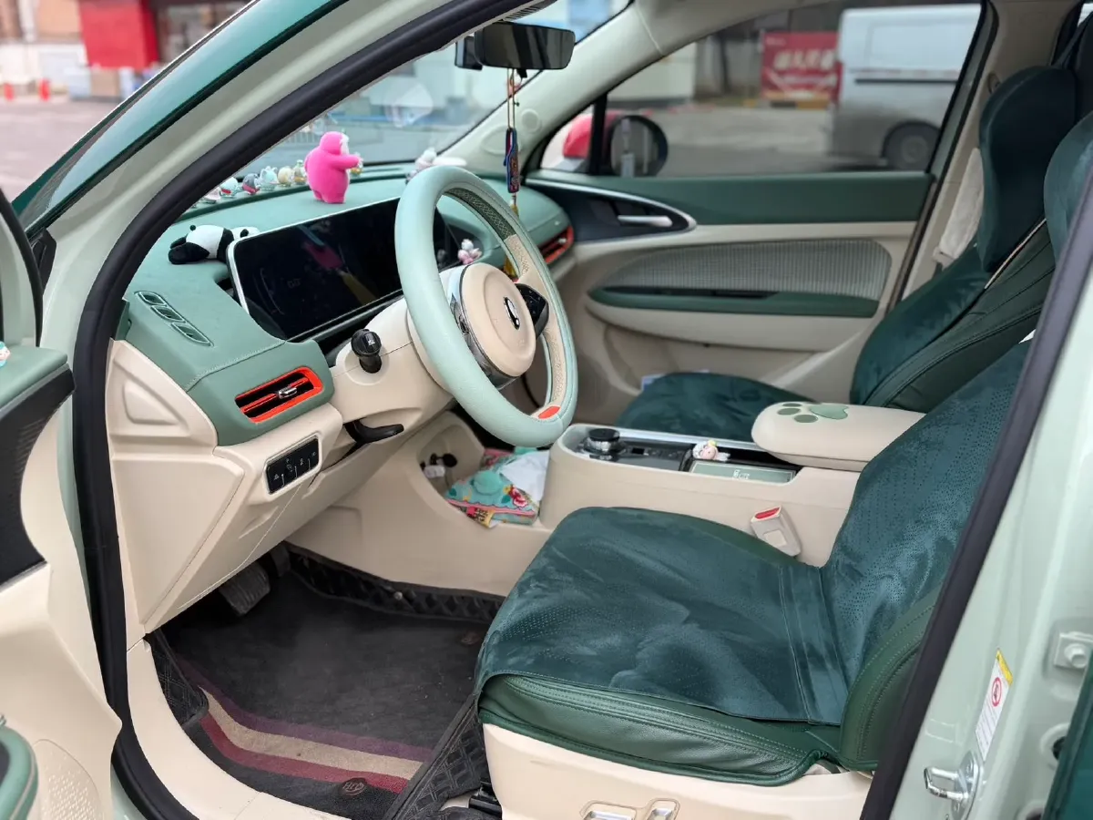 2022 ChangAn Oshan X7 Plus 1.5T 188HP L4 7DCT,autocango,china used car exporter,china ev exporter,chinese used car exporter,chinese used ev exporter