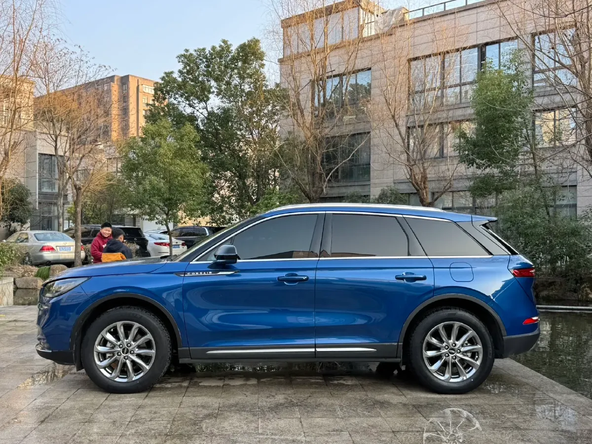 2021 Lincoln Corsair 2.0T 245HP L4 8AT,autocango,china used car exporter,china ev exporter,chinese used car exporter,chinese used ev exporter