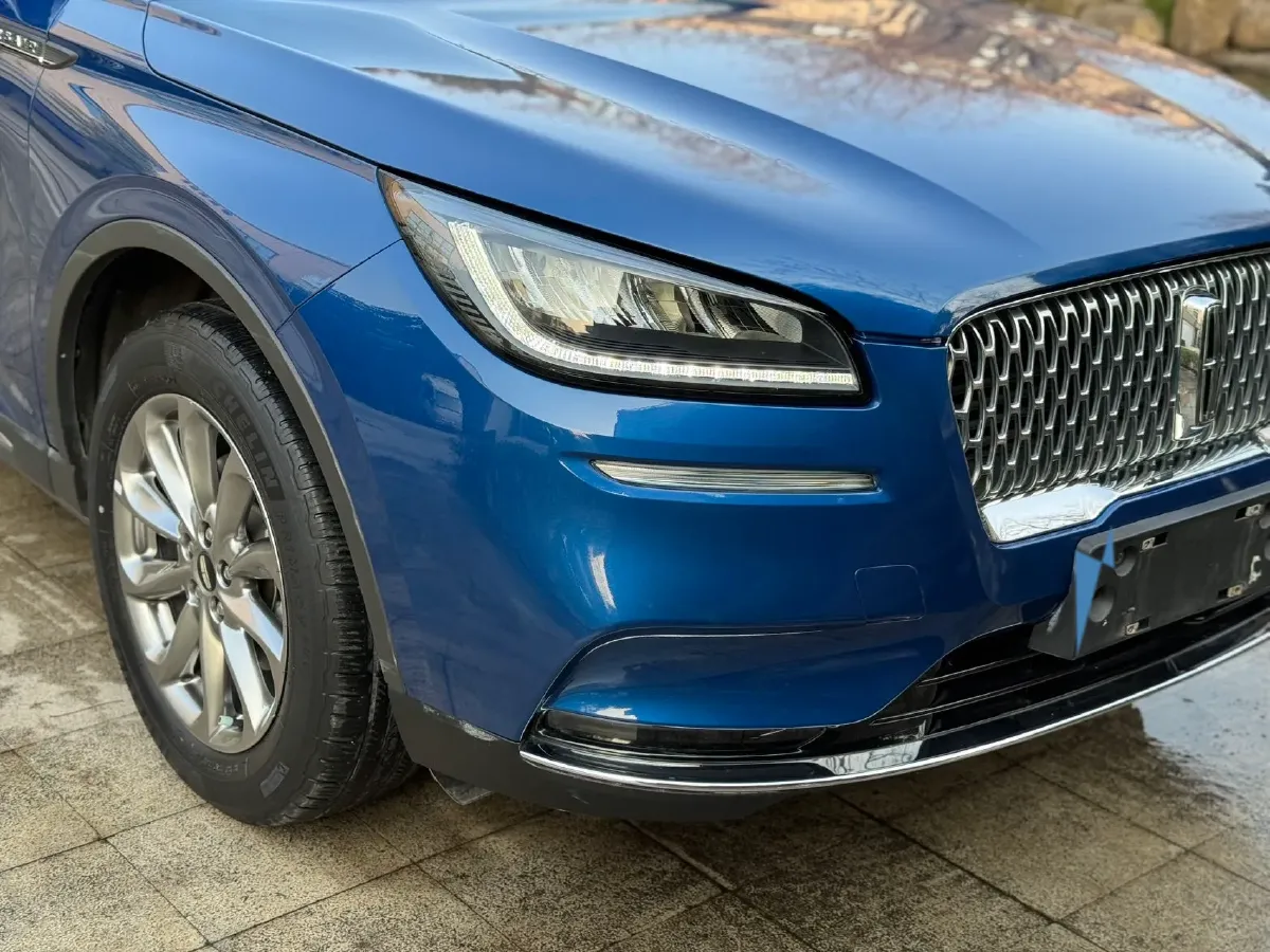 2021 Lincoln Corsair 2.0T 245HP L4 8AT,autocango,china used car exporter,china ev exporter,chinese used car exporter,chinese used ev exporter