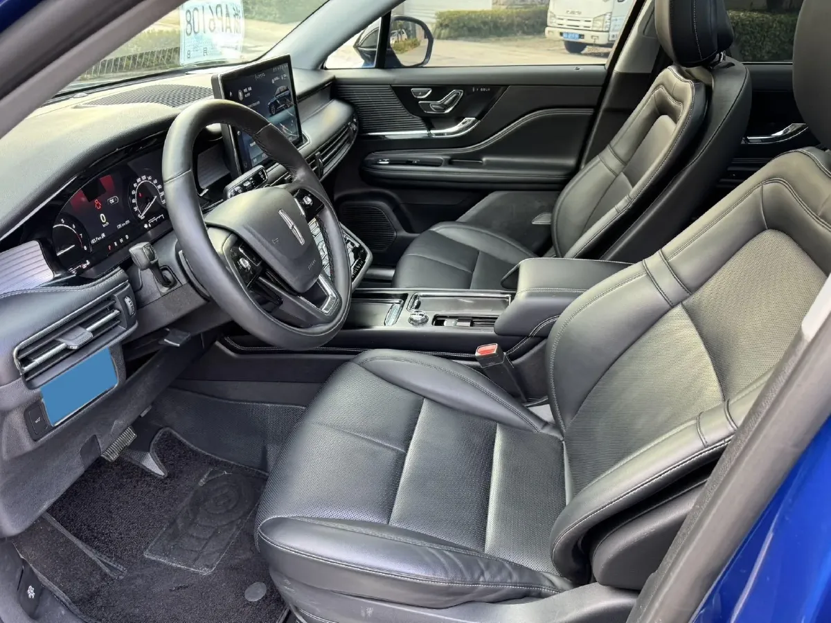 2021 Lincoln Corsair 2.0T 245HP L4 8AT,autocango,china used car exporter,china ev exporter,chinese used car exporter,chinese used ev exporter