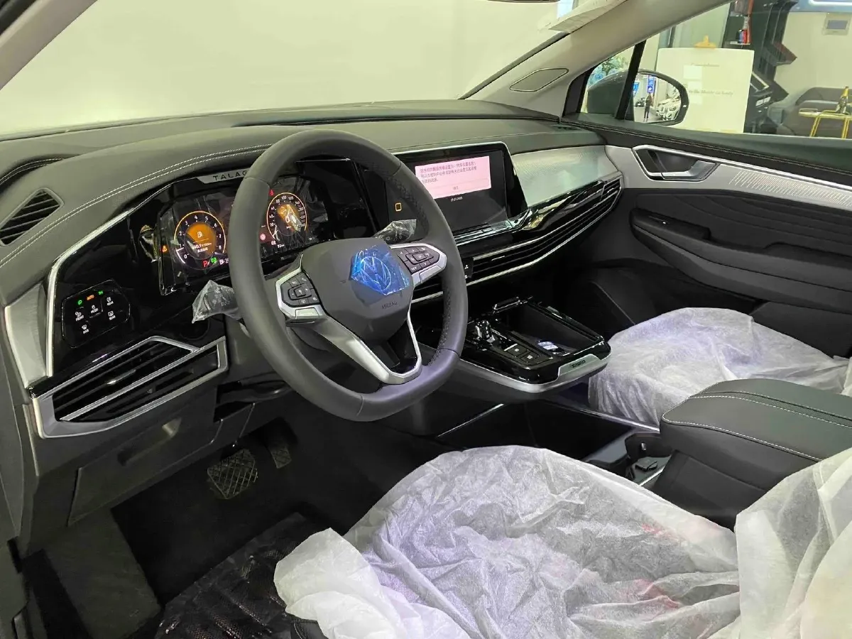2022 Volkswagen Talagon 2.0T 220HP L4 7DCT,autocango,china used car exporter,china ev exporter,chinese used car exporter,chinese used ev exporter