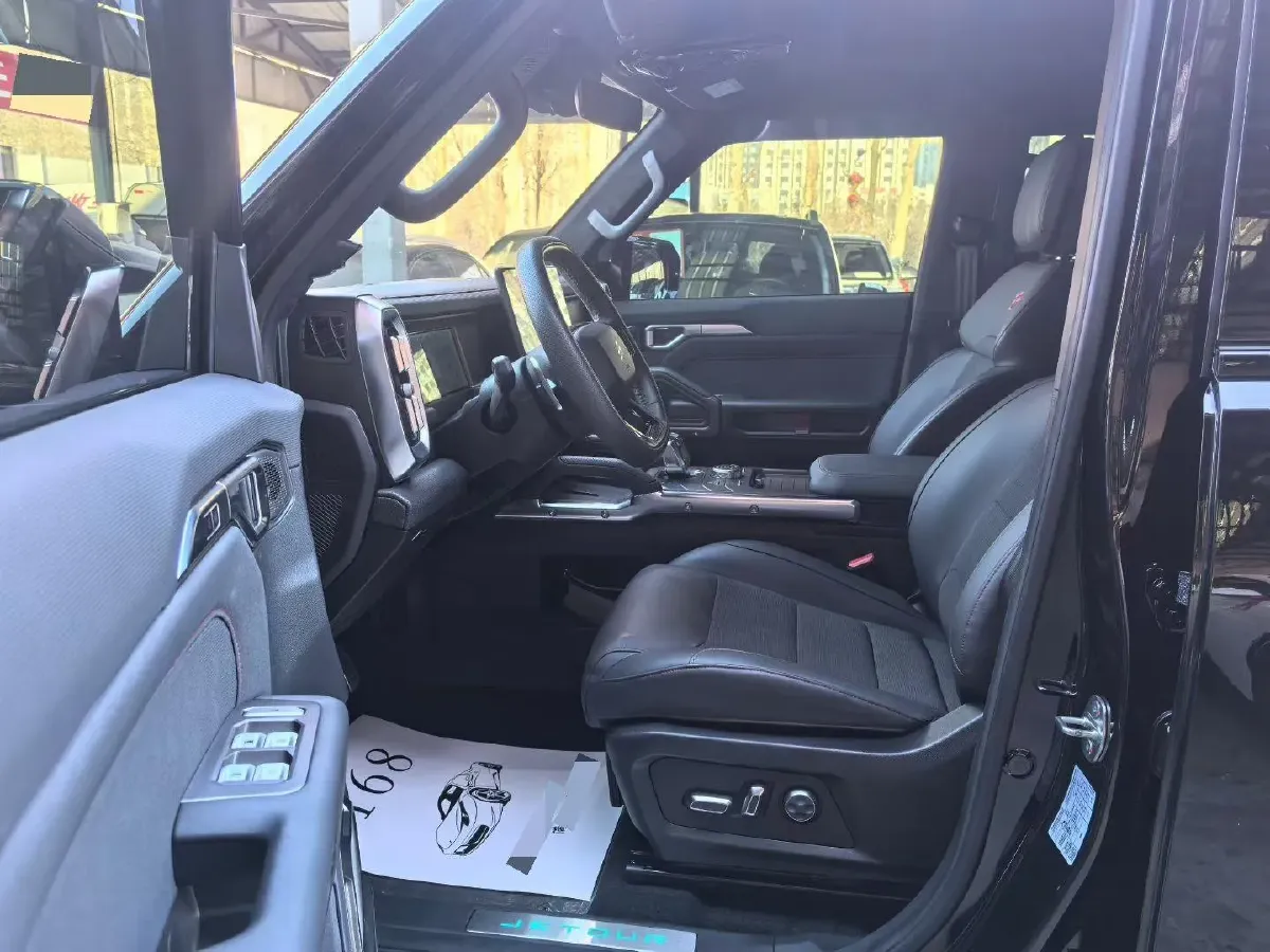 2023 Jetour Traveller 2.0T 254HP L4 8AT,autocango,china used car exporter,china ev exporter,chinese used car exporter,chinese used ev exporter