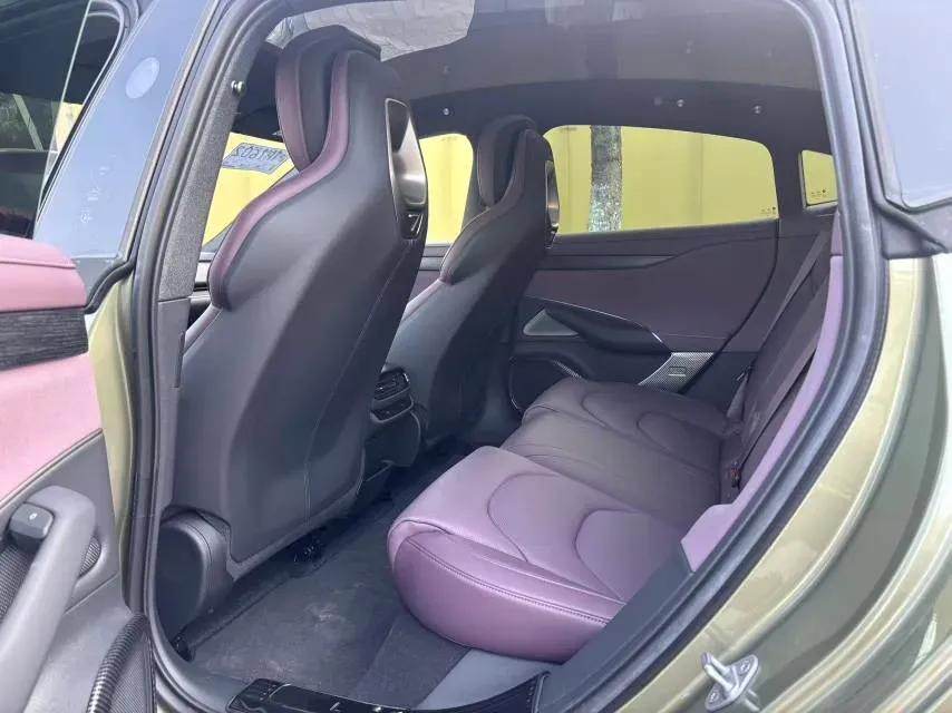 2024 MI SU7 BEV 73.6KWH,autocango,china used car exporter,china ev exporter,chinese used car exporter,chinese used ev exporter