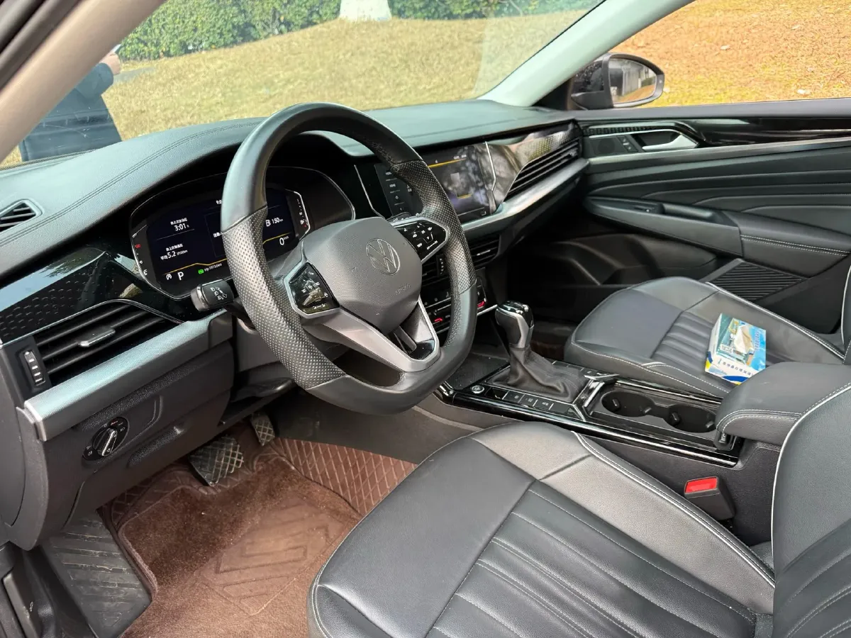 2023 Volkswagen Passat 2.0T 186HP L4 7DCT,autocango,china used car exporter,china ev exporter,chinese used car exporter,chinese used ev exporter