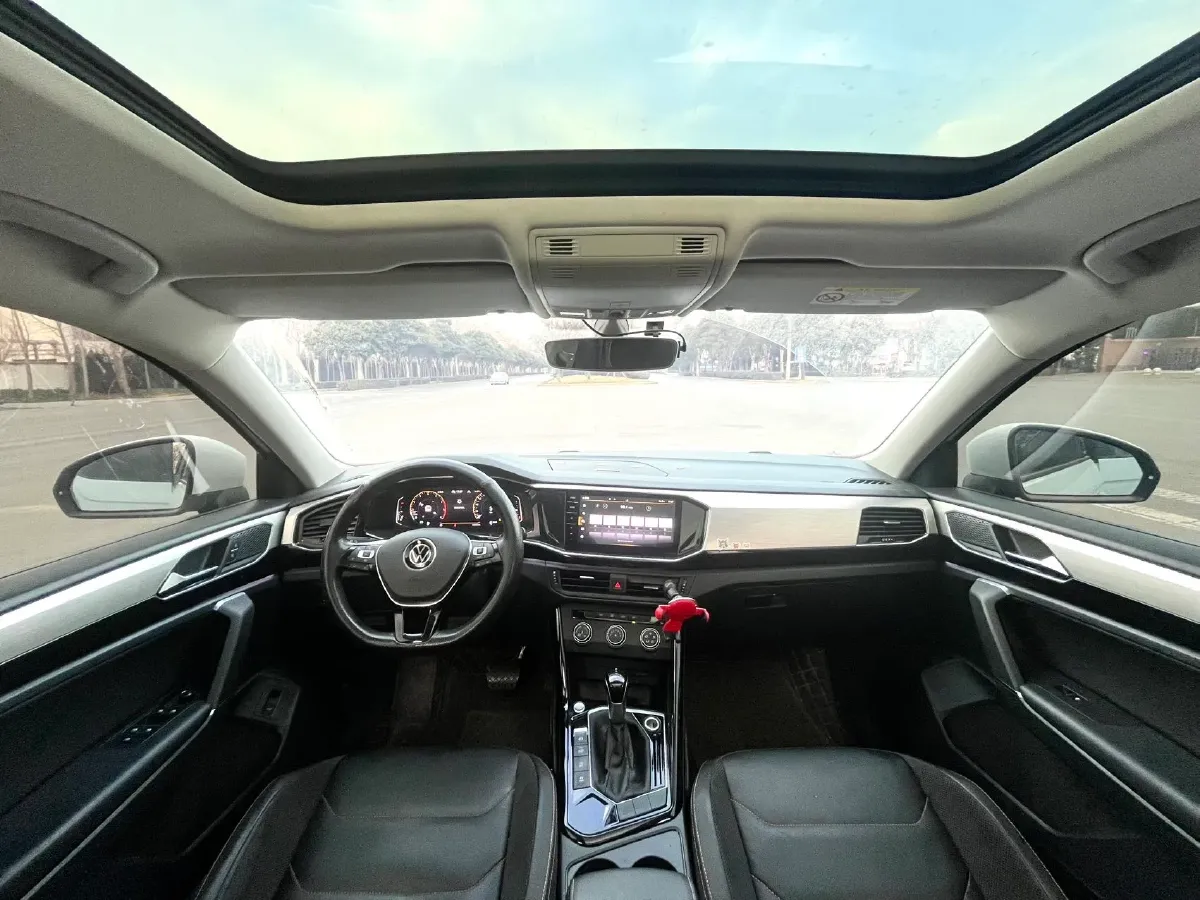 2021 Volkswagen Tayron 2.0T 186HP L4 7DCT,autocango,china used car exporter,china ev exporter,chinese used car exporter,chinese used ev exporter