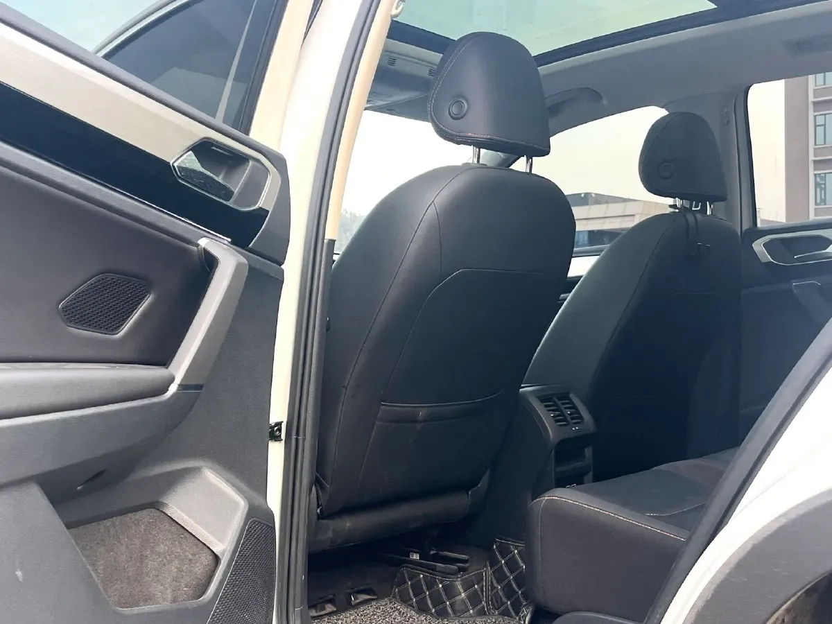 2021 Volkswagen Tayron 2.0T 186HP L4 7DCT,autocango,china used car exporter,china ev exporter,chinese used car exporter,chinese used ev exporter