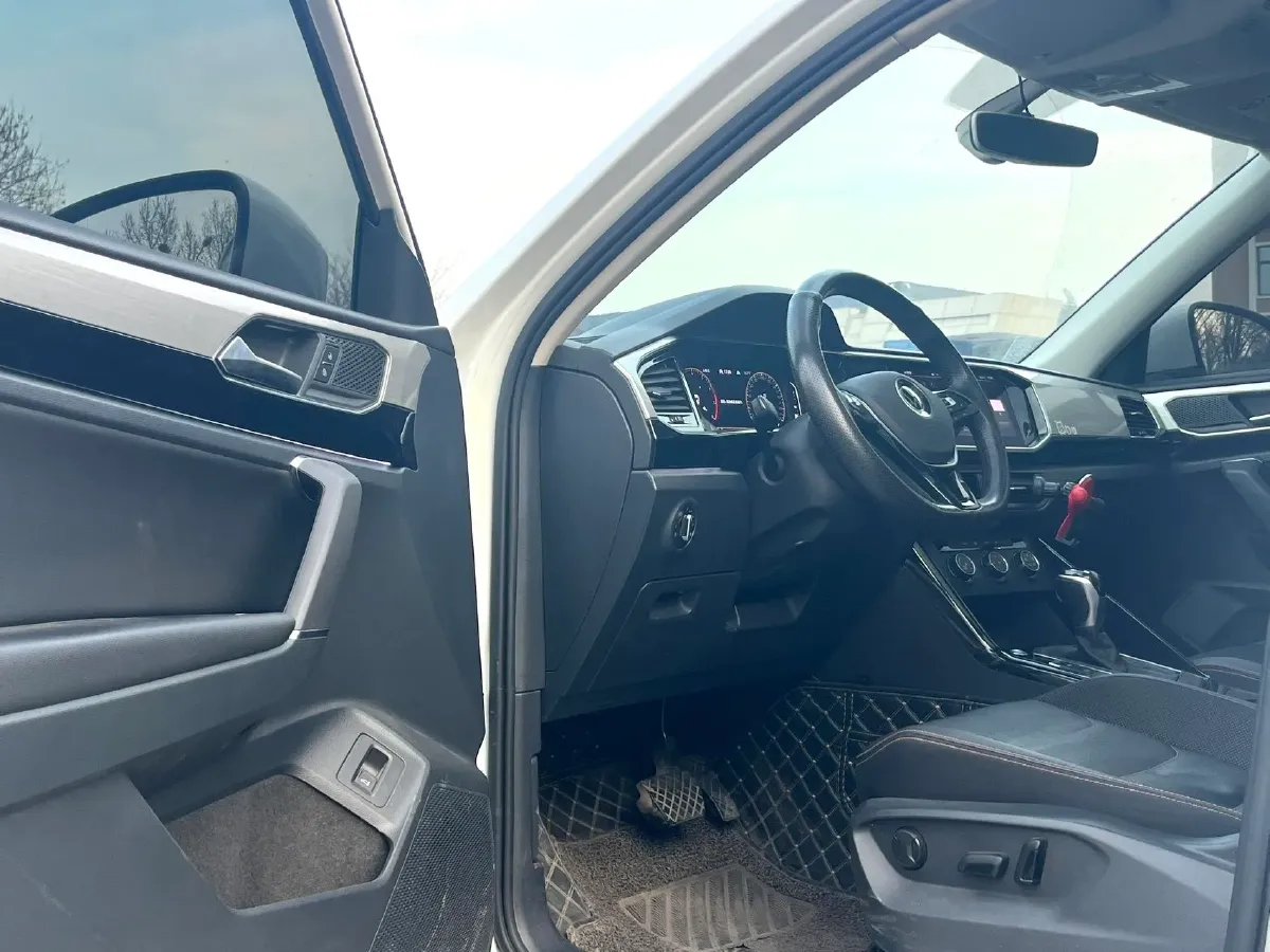 2021 Volkswagen Tayron 2.0T 186HP L4 7DCT,autocango,china used car exporter,china ev exporter,chinese used car exporter,chinese used ev exporter