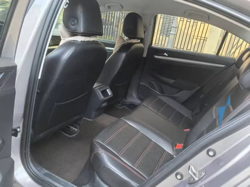 2020 Volkswagen Bora 1.5L 113HP L4 6AT,autocango,china used car exporter,china ev exporter,chinese used car exporter,chinese used ev exporter