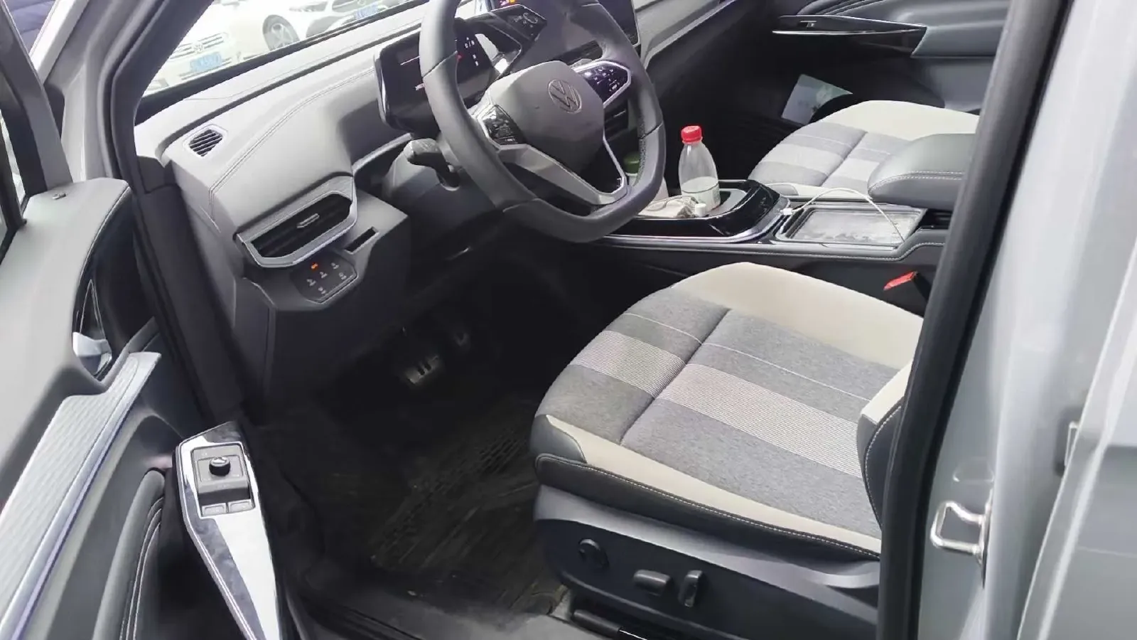 2024 Volkswagen ID.4 Crozz BEV 55.7KWH,autocango,china used car exporter,china ev exporter,chinese used car exporter,chinese used ev exporter