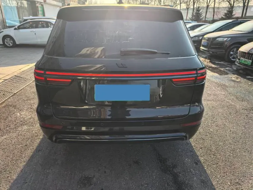 2020 Li ONE Range Extended 131HP REEV 40.5KWH,autocango,china used car exporter,china ev exporter,chinese used car exporter,chinese used ev exporter