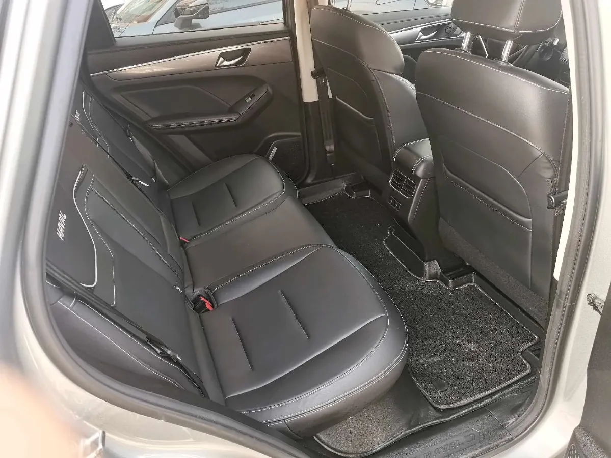 2021 Haval Jolion 1.5T 150HP L4 7DCT,autocango,china used car exporter,china ev exporter,chinese used car exporter,chinese used ev exporter