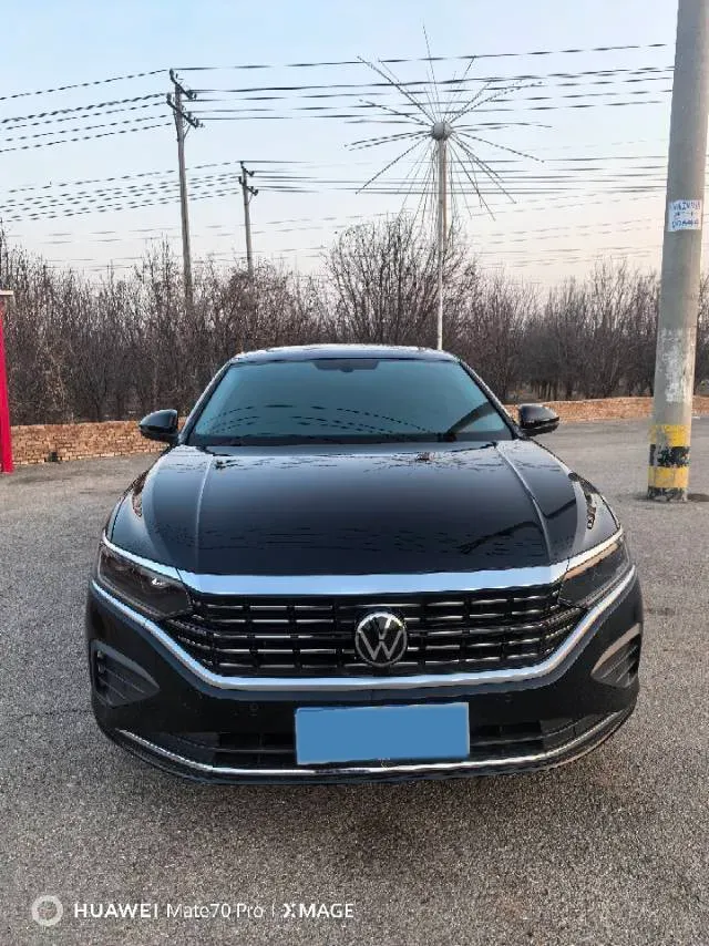 2025 Volkswagen Passat 2.0T 220HP L4 7DCT,autocango,china used car exporter,china ev exporter,chinese used car exporter,chinese used ev exporter