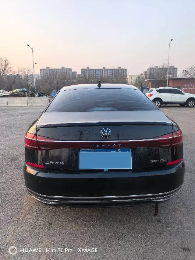 2025 Volkswagen Passat 2.0T 220HP L4 7DCT,autocango,china used car exporter,china ev exporter,chinese used car exporter,chinese used ev exporter
