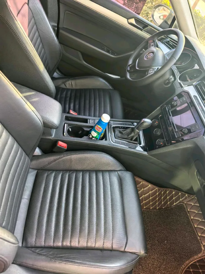 2018 Volkswagen Magotan 1.8T 180HP L4 7DCT,autocango,china used car exporter,china ev exporter,chinese used car exporter,chinese used ev exporter