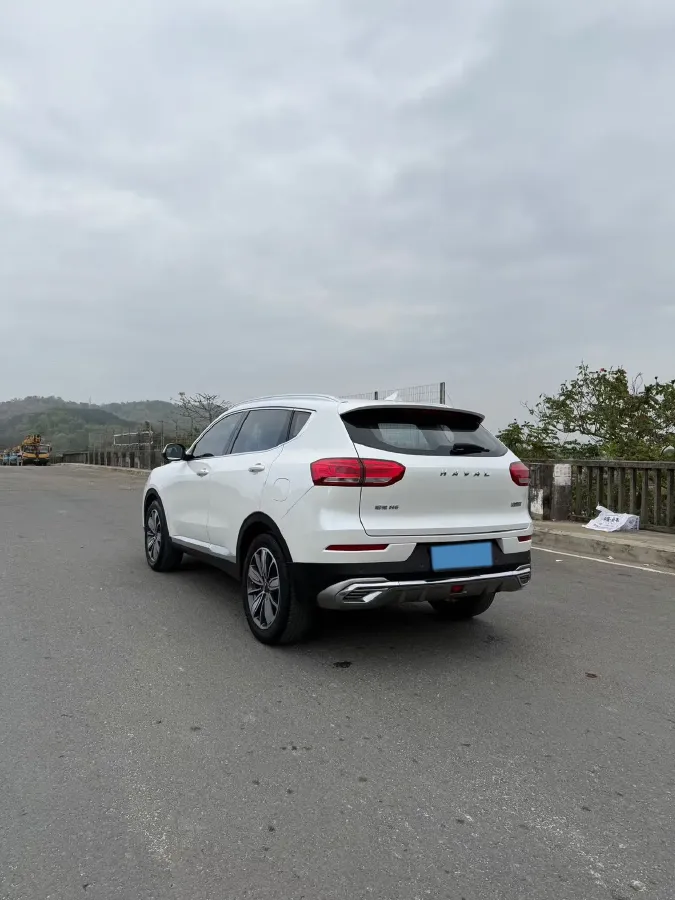 2021 Haval H6 1.5T 150HP L4 7DCT,autocango,china used car exporter,china ev exporter,chinese used car exporter,chinese used ev exporter