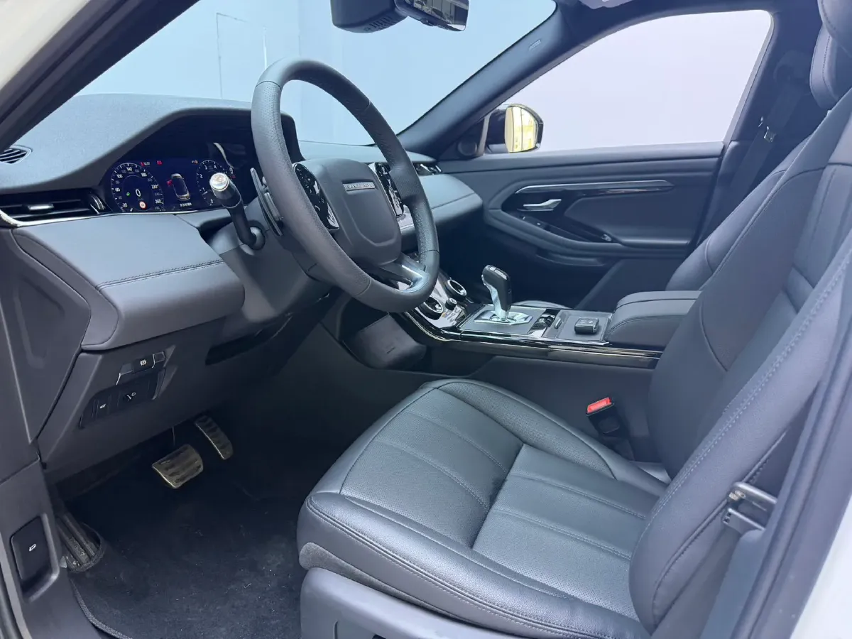 2020 Land Rover Range Rover Evoque 2.0T 249HP L4 9AT,autocango,china used car exporter,china ev exporter,chinese used car exporter,chinese used ev exporter