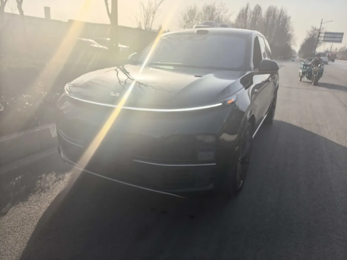 2025 Li L9 Range Extended 154HP REEV,autocango,china used car exporter,china ev exporter,chinese used car exporter,chinese used ev exporter