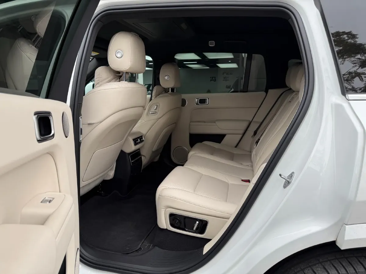 2023 Li L7 Range Extended 154HP REEV 40.9KWH,autocango,china used car exporter,china ev exporter,chinese used car exporter,chinese used ev exporter