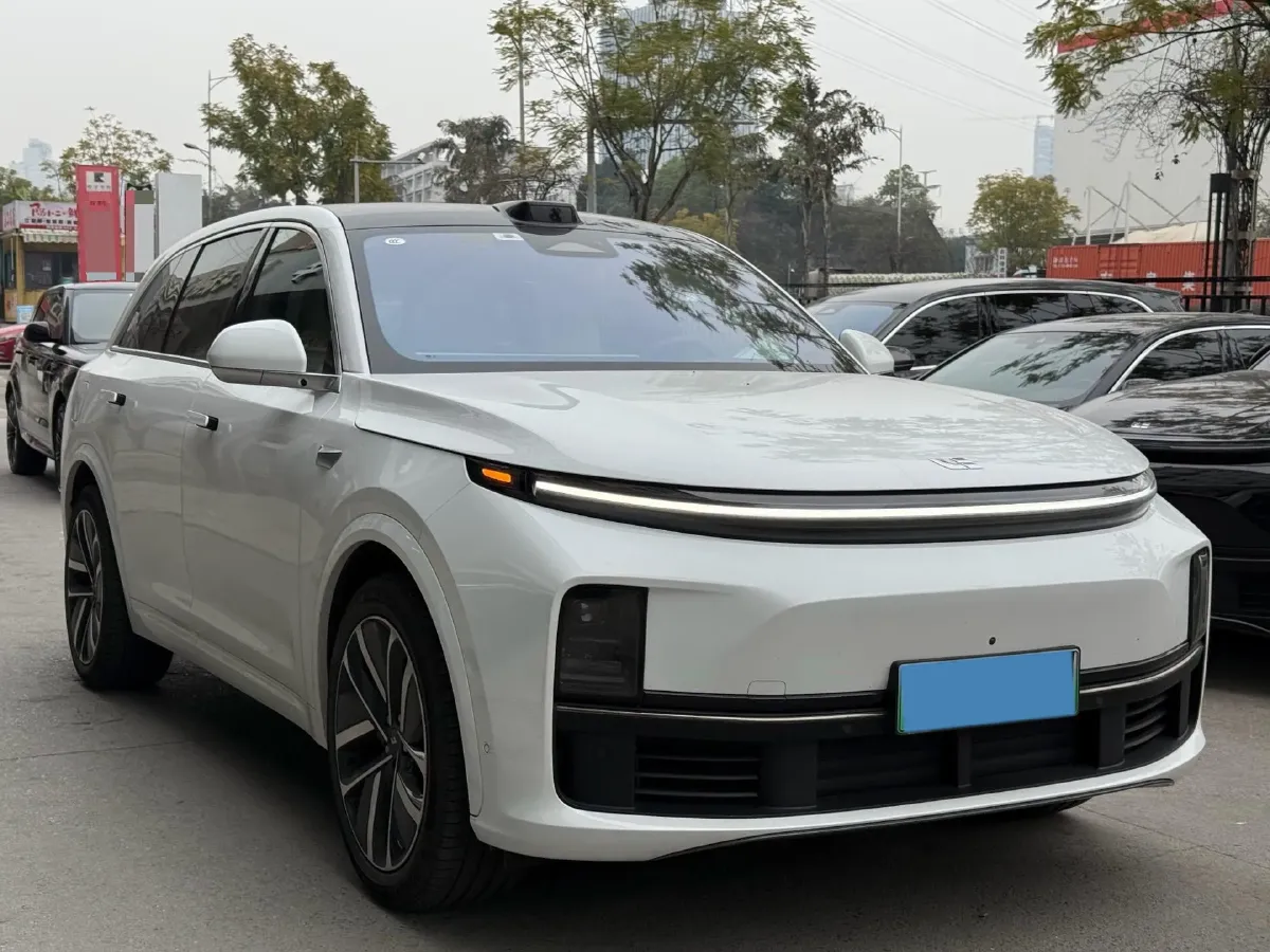 2023 Li L7 Range Extended 154HP REEV 40.9KWH,autocango,china used car exporter,china ev exporter,chinese used car exporter,chinese used ev exporter