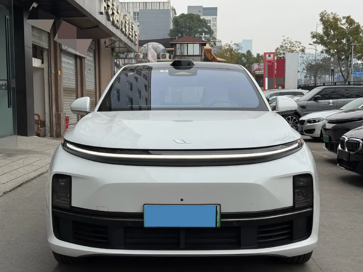 2023 Li L7 Range Extended 154HP REEV 40.9KWH,autocango,china used car exporter,china ev exporter,chinese used car exporter,chinese used ev exporter