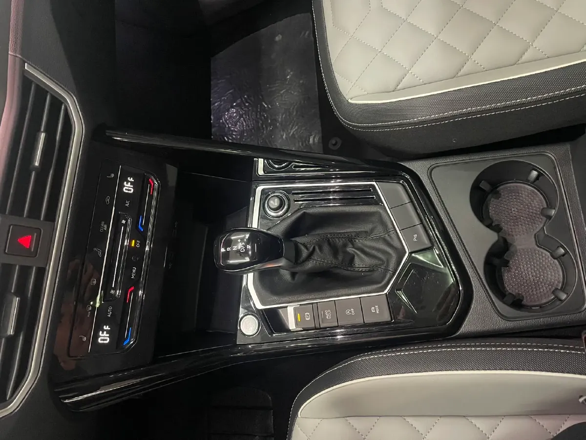 2023 Volkswagen Tayron 1.4T 150HP L4 7DCT,autocango,china used car exporter,china ev exporter,chinese used car exporter,chinese used ev exporter