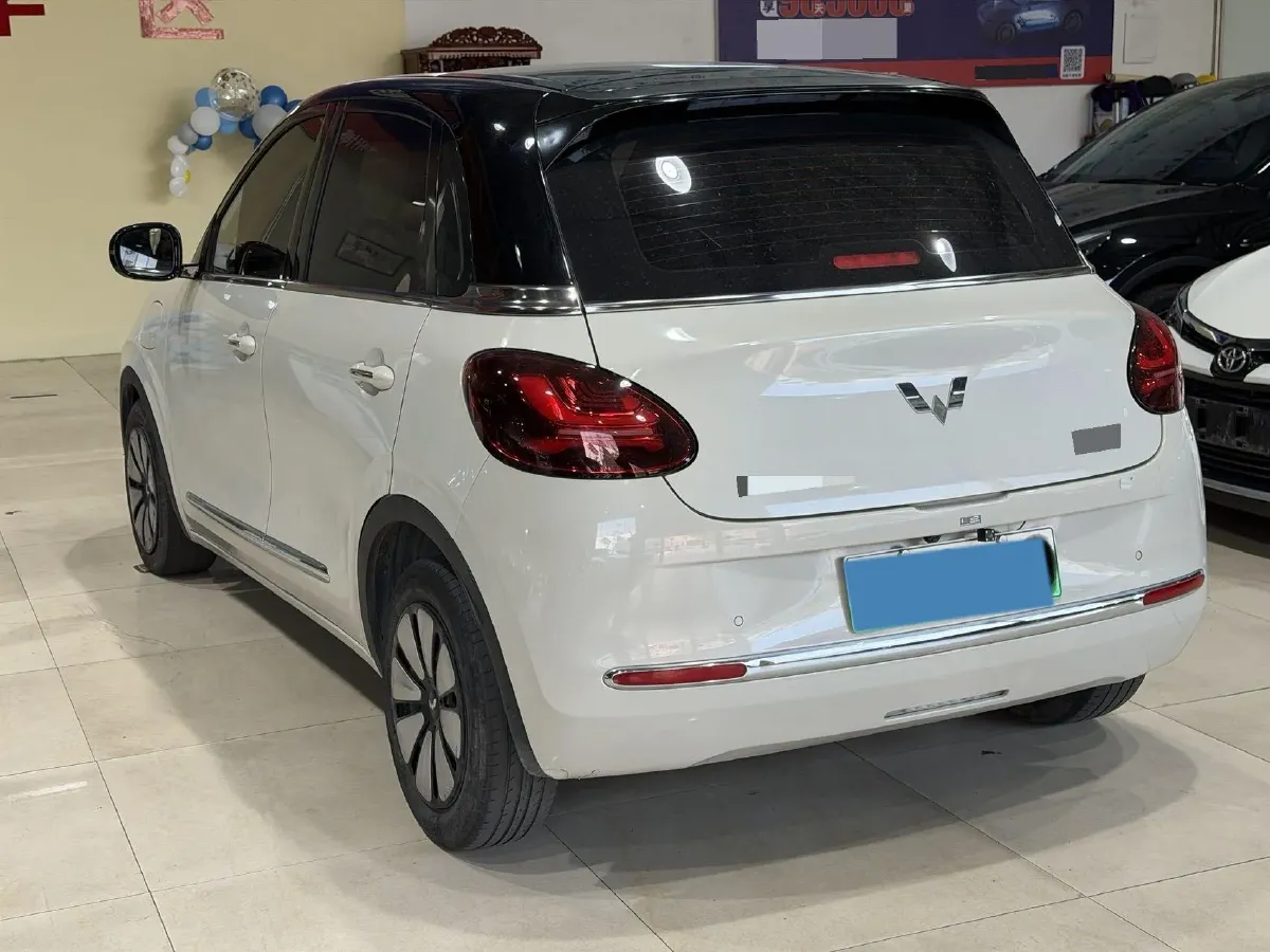 2023 WuLing BinGuo BEV 31.9KWH,autocango,china used car exporter,china ev exporter,chinese used car exporter,chinese used ev exporter