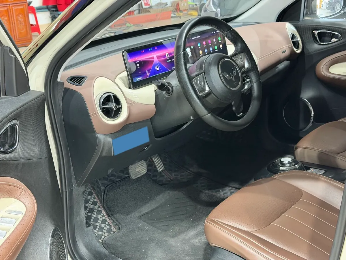 2023 WuLing BinGuo BEV 31.9KWH,autocango,china used car exporter,china ev exporter,chinese used car exporter,chinese used ev exporter