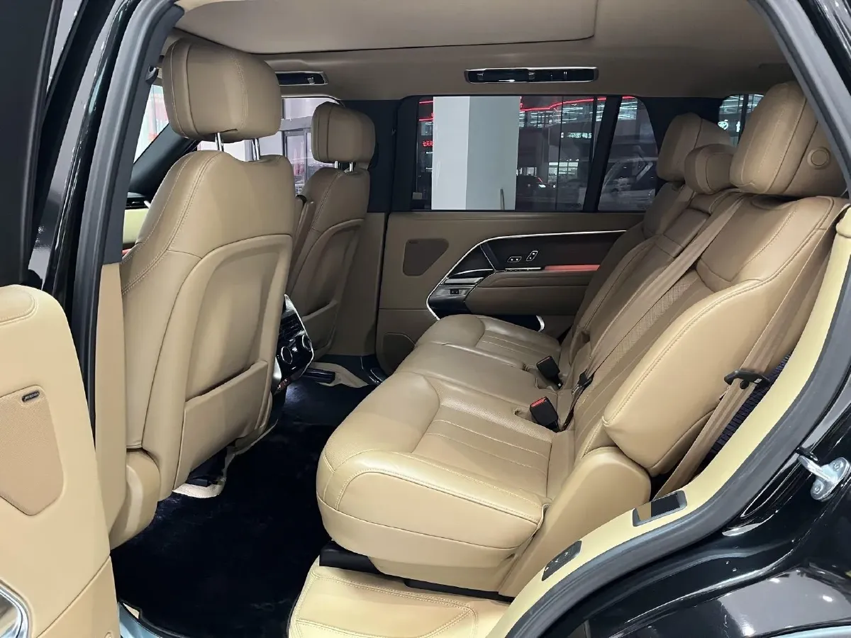 2024 Land Rover Range Rover 3.0T 400HP L6 8AT,autocango,china used car exporter,china ev exporter,chinese used car exporter,chinese used ev exporter