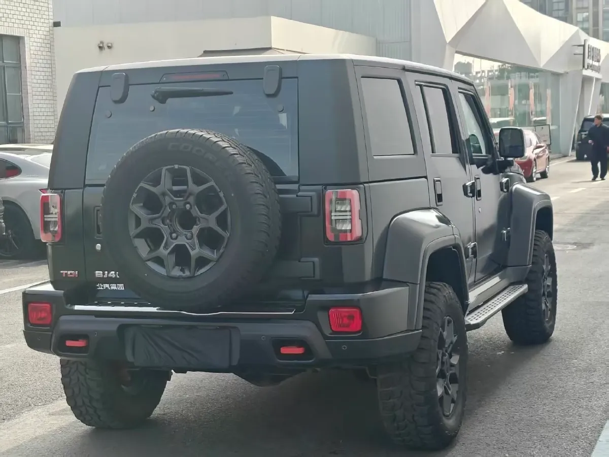 2024 Beijing BJ40 2.0T 163HP L4 8AT,autocango,china used car exporter,china ev exporter,chinese used car exporter,chinese used ev exporter